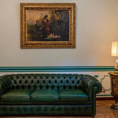 Regal House Regimental Verona