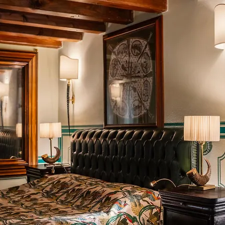Regal House Regimental Apartment *